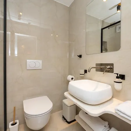 Kruna Est 2024 Appartement Split