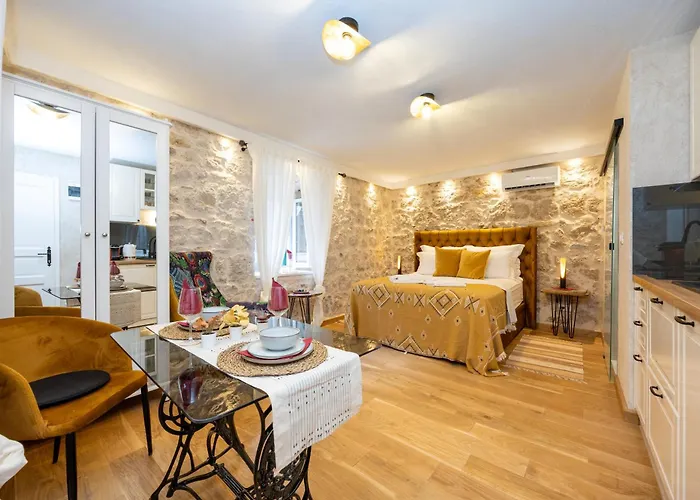 Kruna Est 2024 * Split