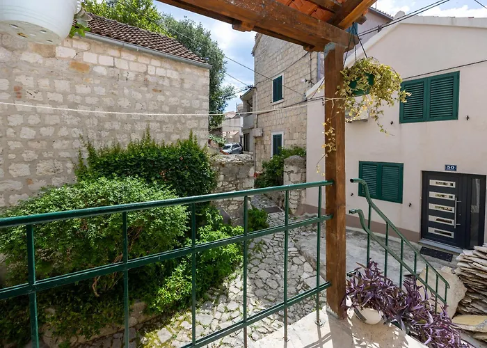 Kruna Est 2024 Split