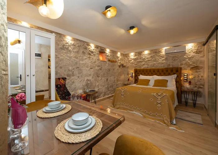 Kruna Est 2024 Split