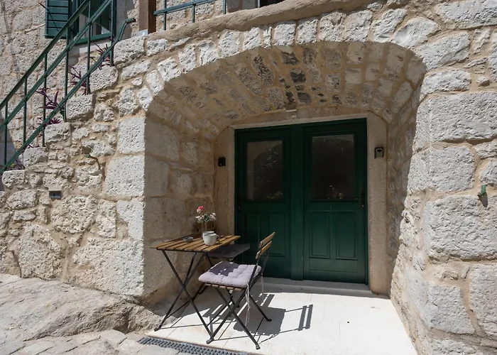 Kruna Est 2024 Apartamento